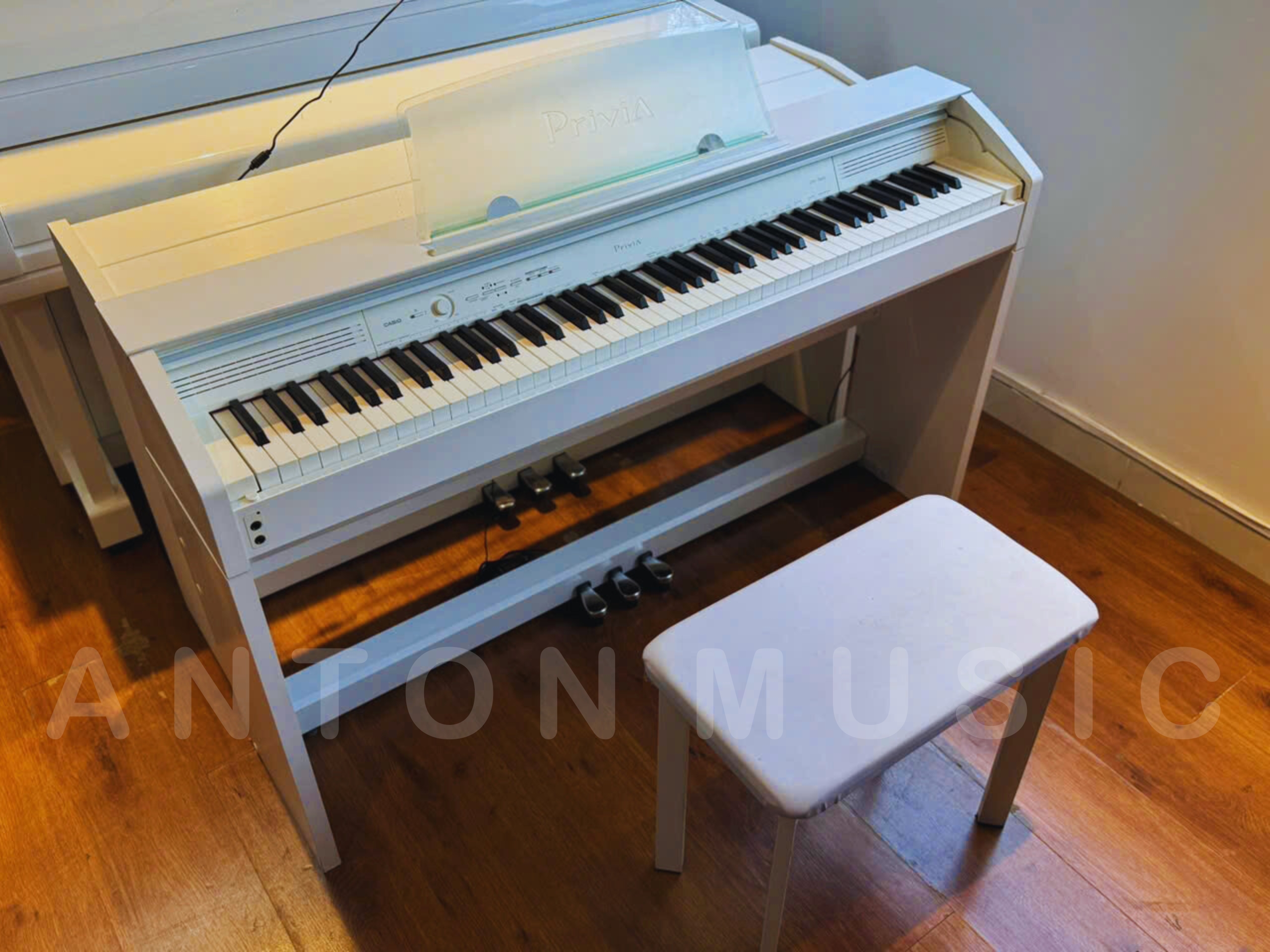 Đàn Piano Điện Cho Người Học Cơ Bản Giá Rẻ Tủ Gỗ Bền Đẹp Đáng Cân Nhắc: Casio PX-760 (Từ 8.5 Triệu) Và Casio PX-770 (Từ 10.5 Triệu)