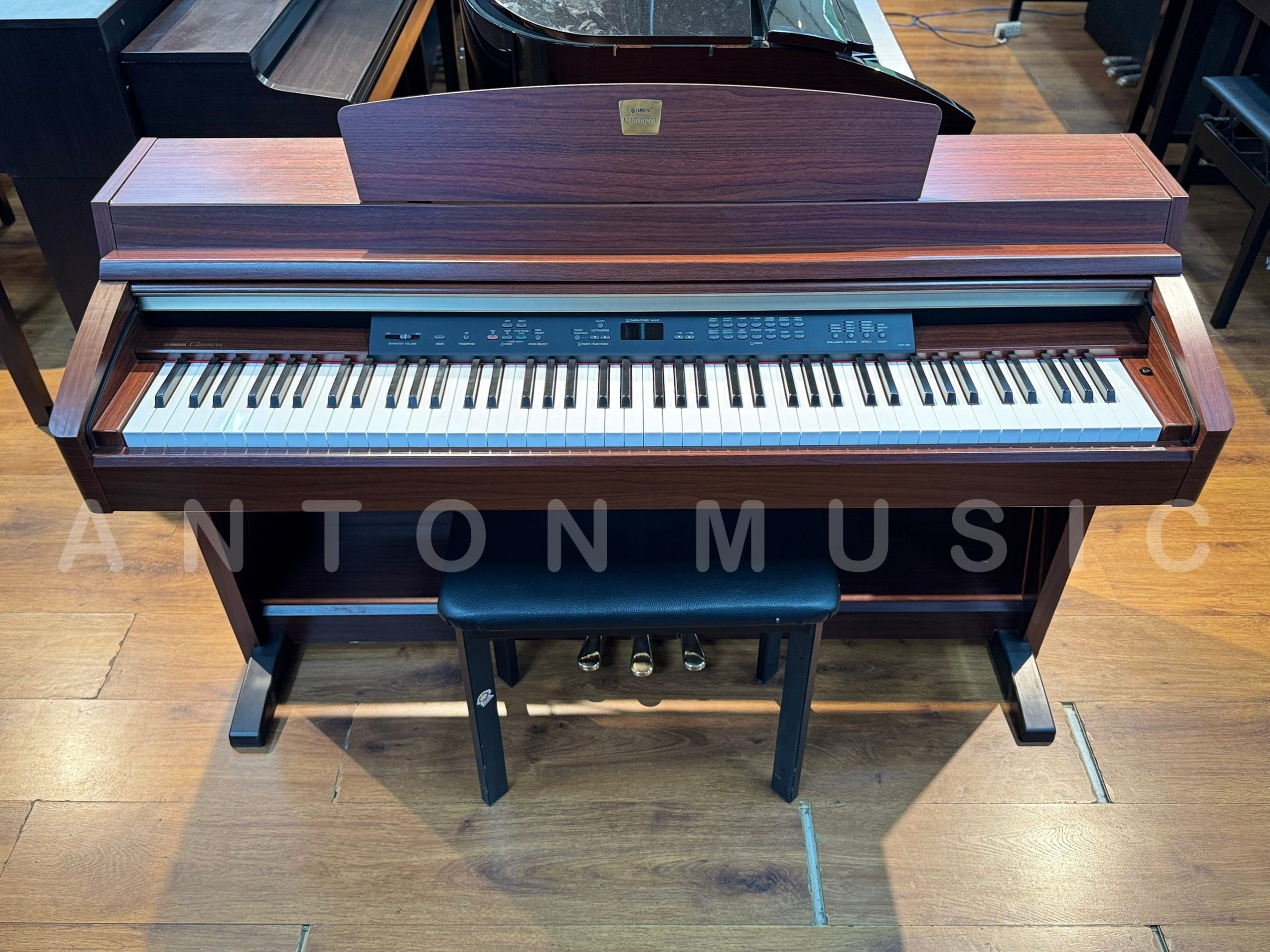 Đàn Piano Yamaha Dòng Clavinova CLP 230 Cho Gia Đình