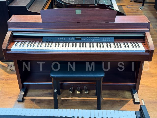 Đàn Piano Yamaha CLP-230 M Màu Đỏ Nâu Gỗ Tinh Tế Hòa Hợp Nội Thất Cổ Điển Và Hiện Đại