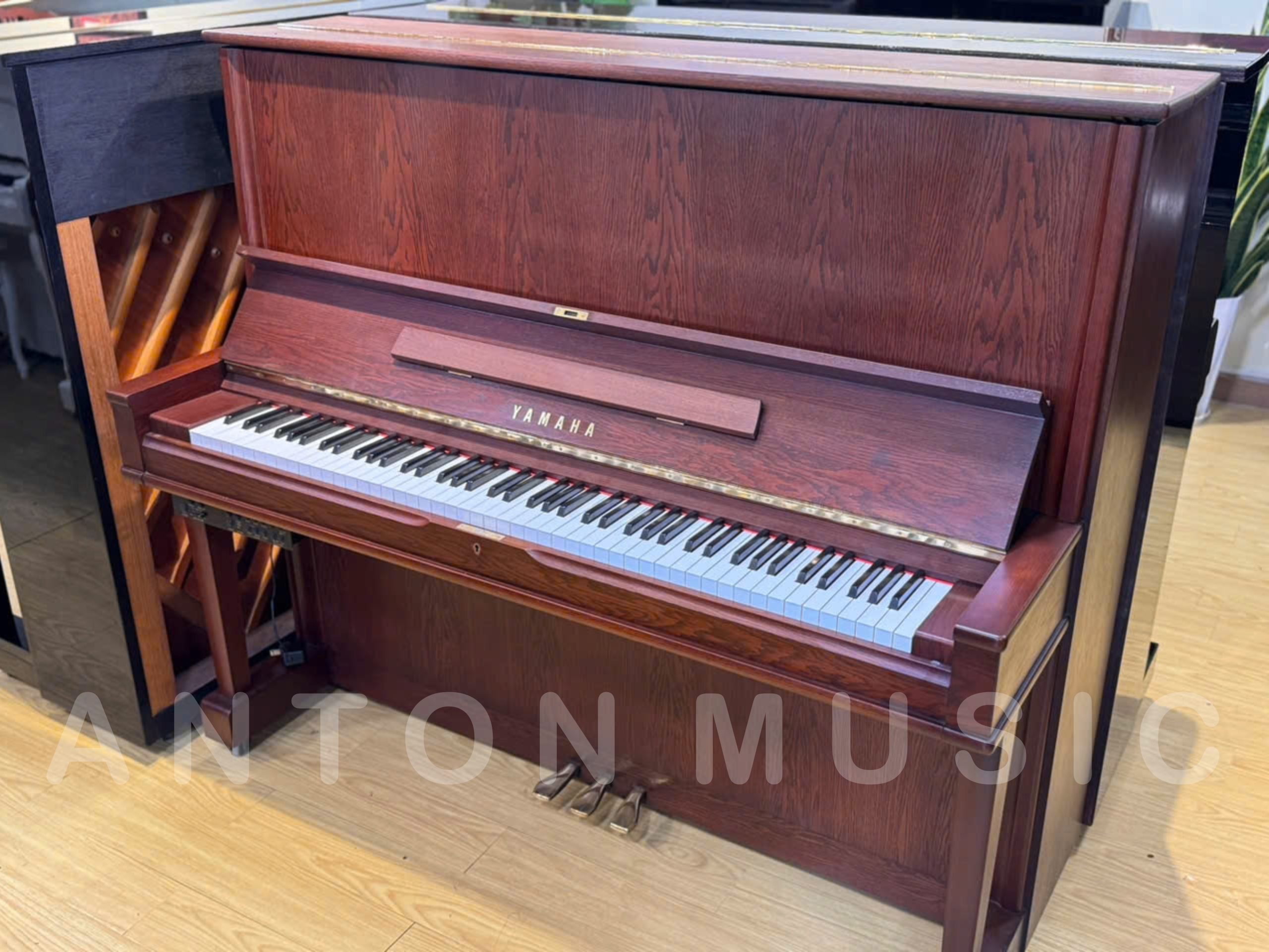 Đàn Piano Yamaha W105 Tuỳ Chọn Chức Năng Silent