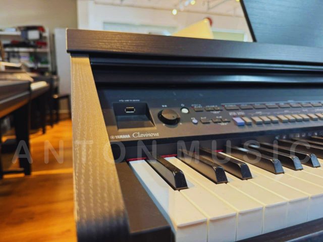 Đàn Piano Điện Yamaha Hai Chức Năng Clavinova CVP 601