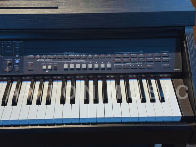 Đàn Piano Điện Yamaha Hai Chức Năng Clavinova CVP 601