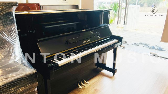 Đàn Yamaha U1G