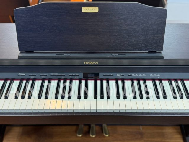 Đàn Piano Điện Roland HP 504 Tủ Đàn Upright Chắc Chắn Cao Cấp