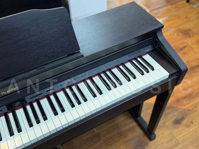 Đàn Piano Điện Roland HP 504 Tủ Đàn Upright Chắc Chắn Cao Cấp