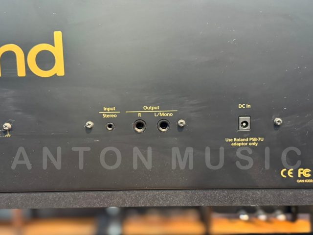 Đàn Piano Điện Roland HP 504 Tủ Đàn Upright Chắc Chắn Cao Cấp