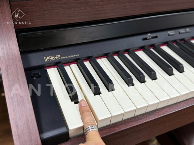 Đàn Piano Điện Roland HP 505GP Used Mahogany (Gỗ Gụ Đỏ Nâu)