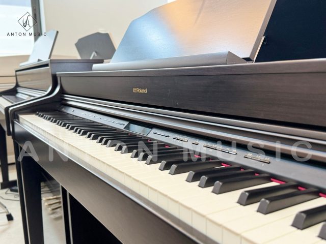 Đàn piano điện Roland HP-603 RW