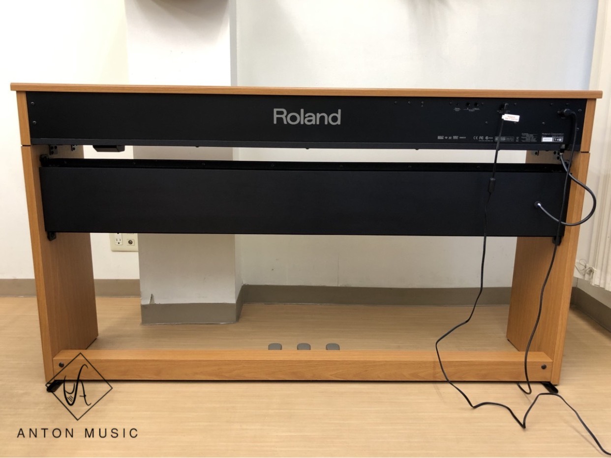 Roland DP 90E - Piano điện tưởng chạm âm thanh của piano cơ