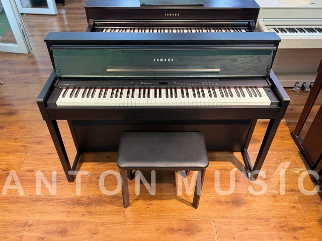 Đàn piano Nhật Yamaha CLP-S406 đen mun (CLP-S406 B) cho căn hộ chung cư nhỏ