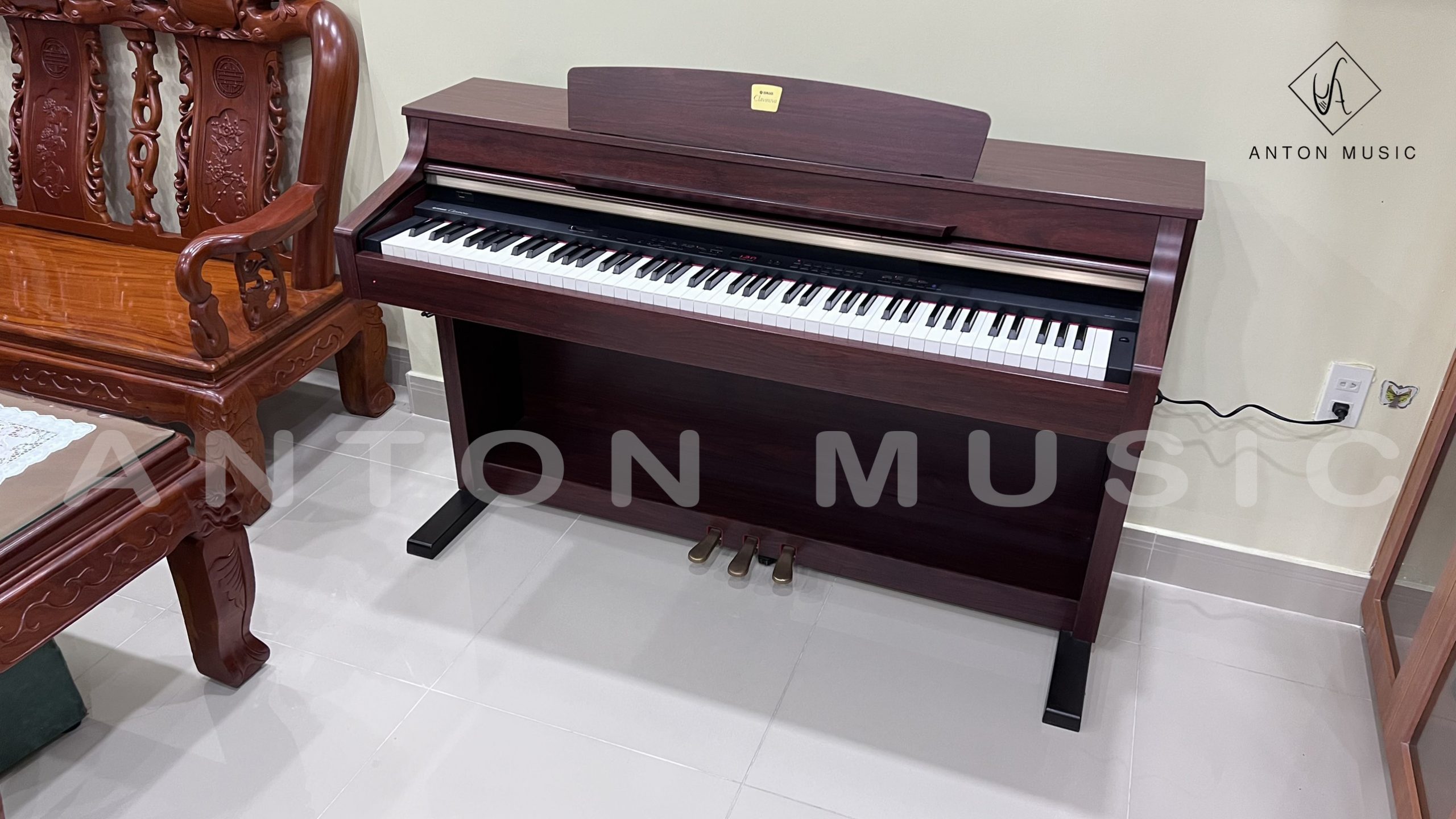 Đàn Piano Yamaha CLP-330 Màu Đỏ Nâu Gỗ (CLP-330 M) Tone Gỗ Ấm Áp, Sang Trọng Và Đậm Chất Cổ Điển