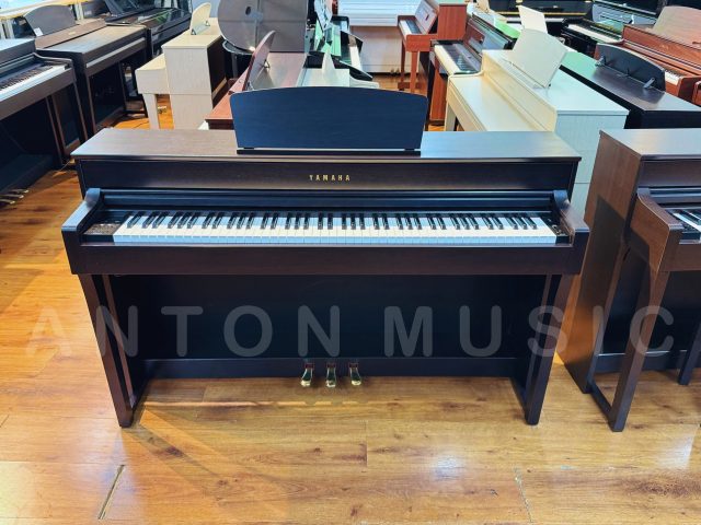 Đàn Piano Yamaha CLP-635 R Màu Nâu Đen Gỗ Hồng Dòng Clavinova (CLP 600 Series)