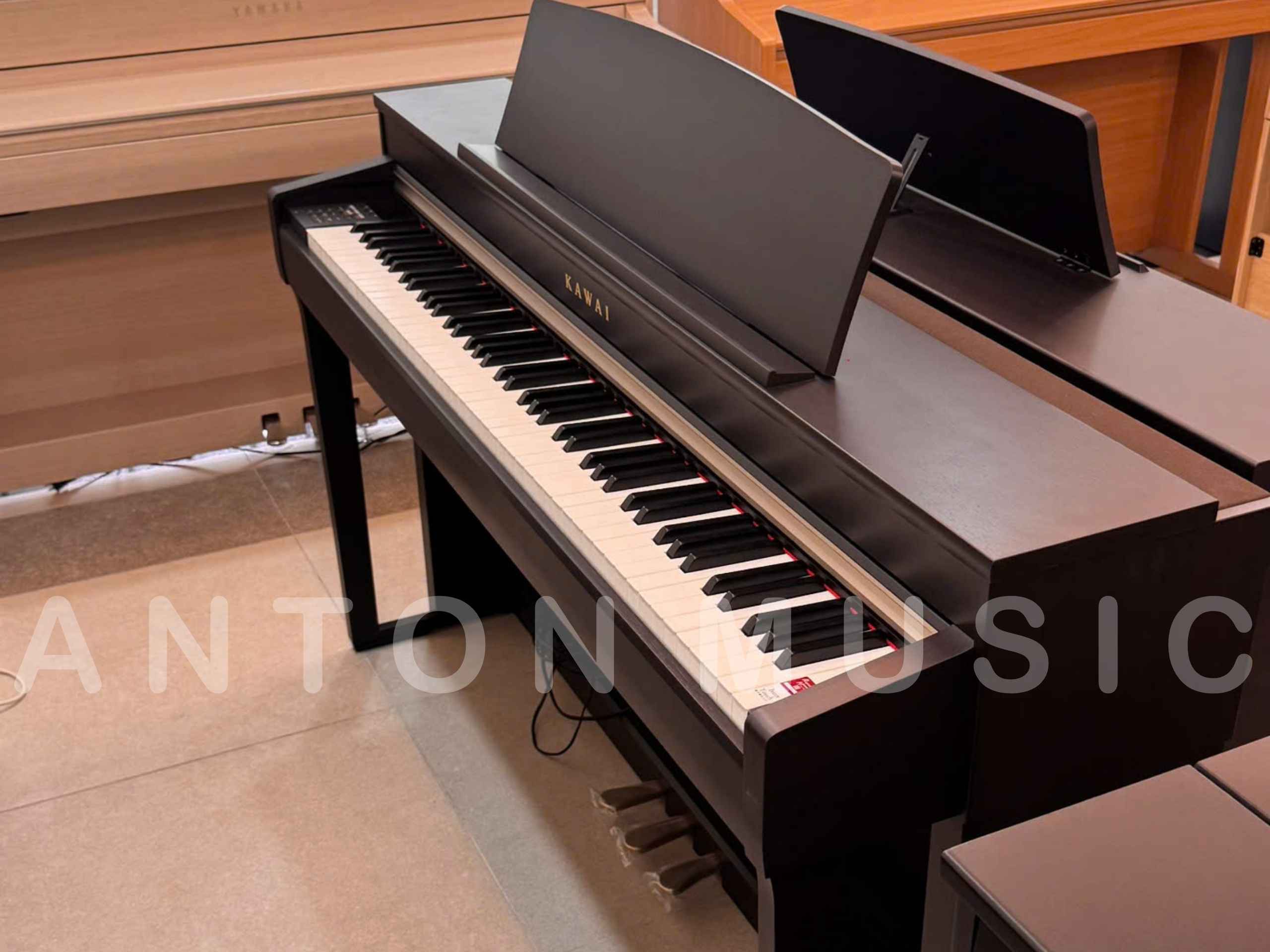 Đàn piano điện Kawai CN37R nâu đen gỗ trầm thiết kế thanh lịch, phím nặng chắc tay như đàn cơ