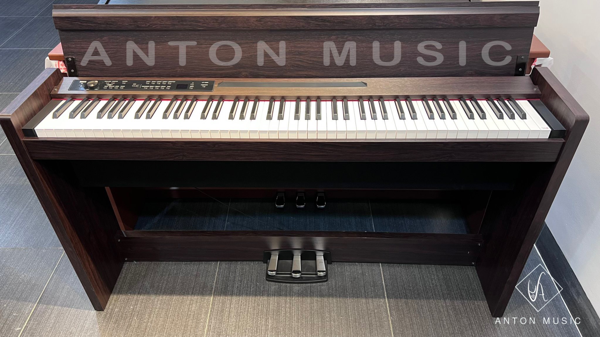 Đàn piano điện dưới 10 triệu cho người mới học có đủ dùng không?