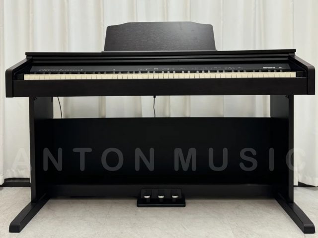 Đàn Piano Roland Chính Hãng RP-30 Nên Mua Năm 2025