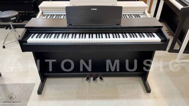Đàn Piano Điện Yamaha YDP144B Like New Phiên Bản Màu Đen Hiện Đại Phù Hợp Mọi Phong Cách Decor