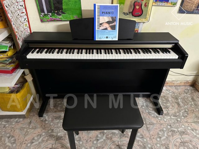 Đàn Piano Yamaha YDP-161 B Màu Đen Mun Like New Dòng ARIUS Thiết Kế Tinh Giản, Toát Lên Vẻ Thanh Lịch Dễ Vệ Sinh, Ít Bám Bụi