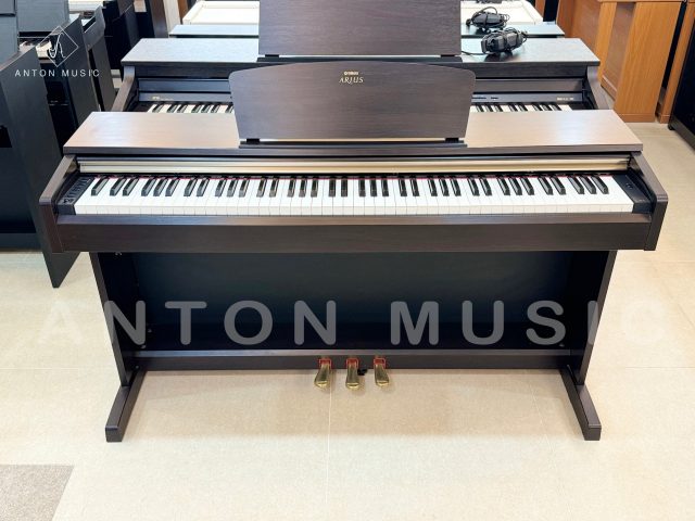 Đàn piano điện Yamaha YDP-161R