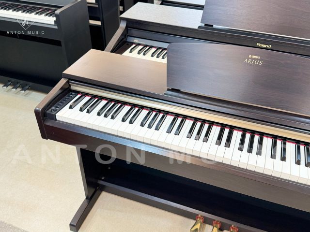Đàn piano điện Yamaha YDP-161R
