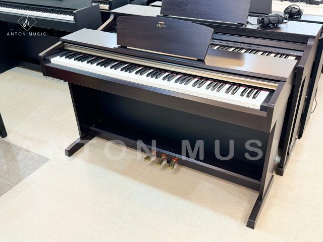 Đàn piano điện Yamaha YDP-161R