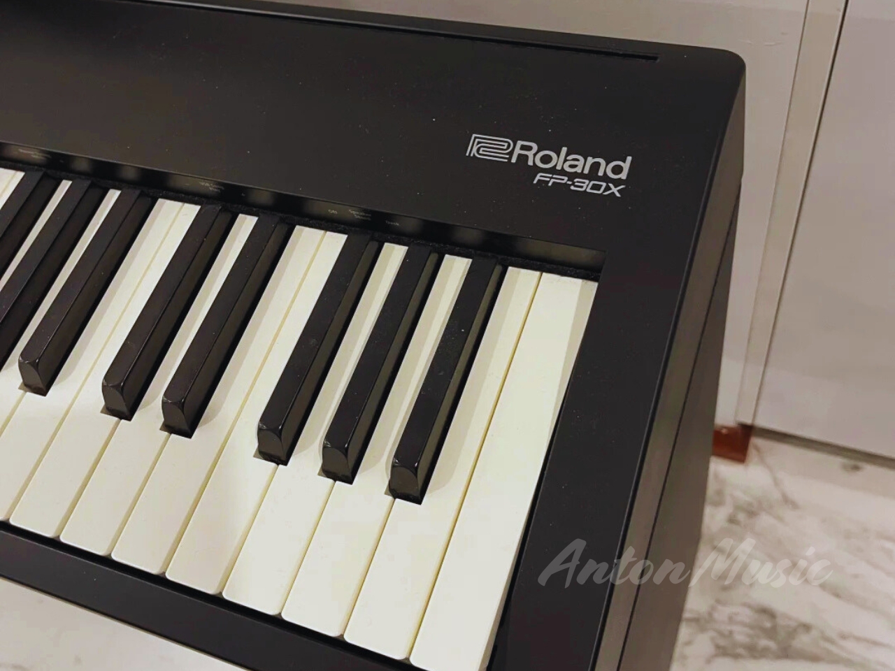 Roland FP-30X-BK Màu Đen Bản Chân Gỗ (KSC-70) Và Pedal Rời