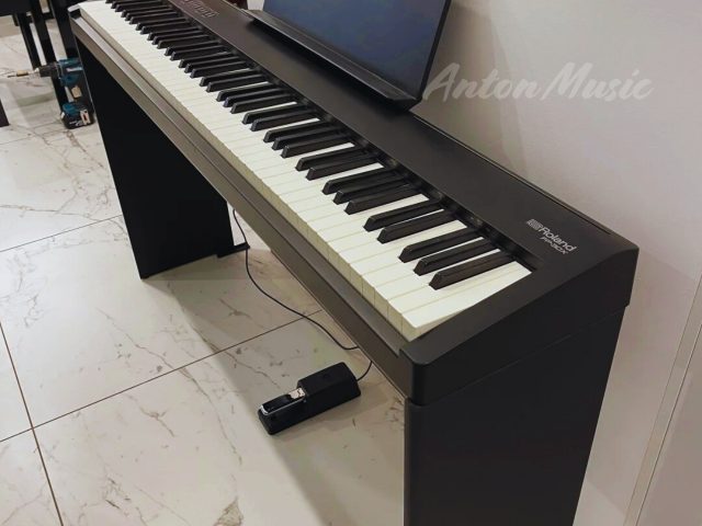 Roland FP-30X-BK Màu Đen Bản Chân Gỗ (KSC-70) Và Pedal Rời