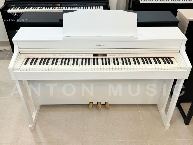 Đàn piano điện Roland HP603 WH