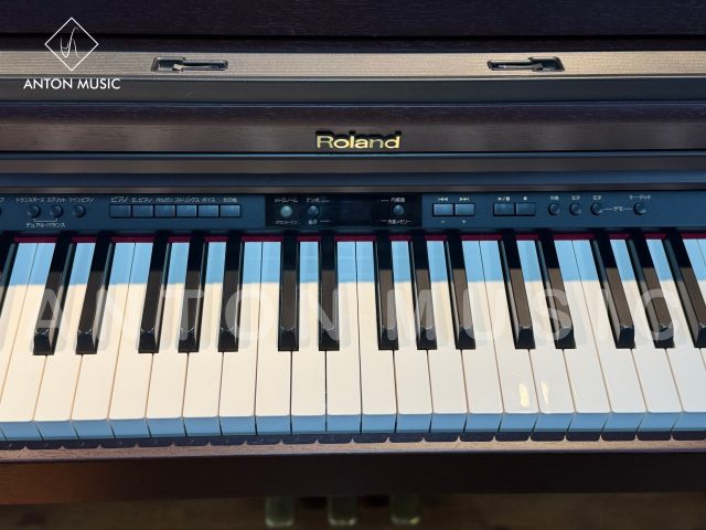 Đàn Piano Nhật Bản Roland HP203