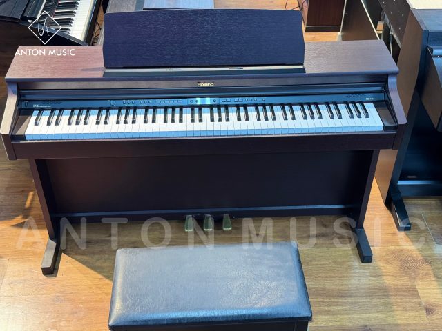 Đàn Piano Nhật Bản Roland HP203 Cho Người Mới Học Giá Tốt Thiết Kế Upright Nhỏ Gọn