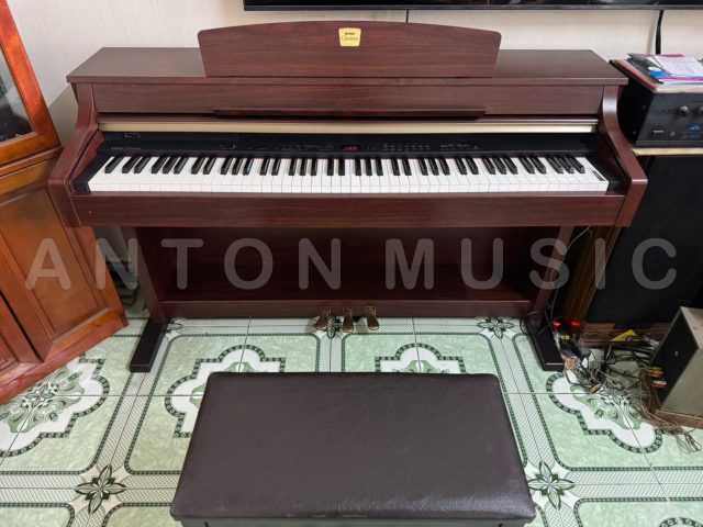 Đàn Piano Yamaha CLP-330 Màu Đỏ Nâu Gỗ (CLP-330 M) Tone Gỗ Ấm Áp, Sang Trọng Và Đậm Chất Cổ Điển