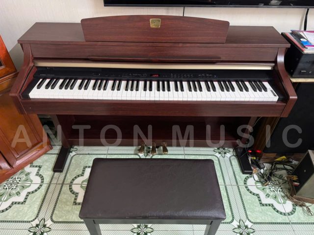 Đàn Piano Yamaha CLP-330 Tủ Đứng Ổn Định, Chắc Chắn Tầm Giá 15 Triệu