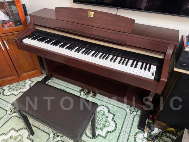 Đàn Piano Yamaha CLP-330 Màu Đỏ Nâu Gỗ (CLP-330 M) Tone Gỗ Ấm Áp, Sang Trọng Và Đậm Chất Cổ Điển