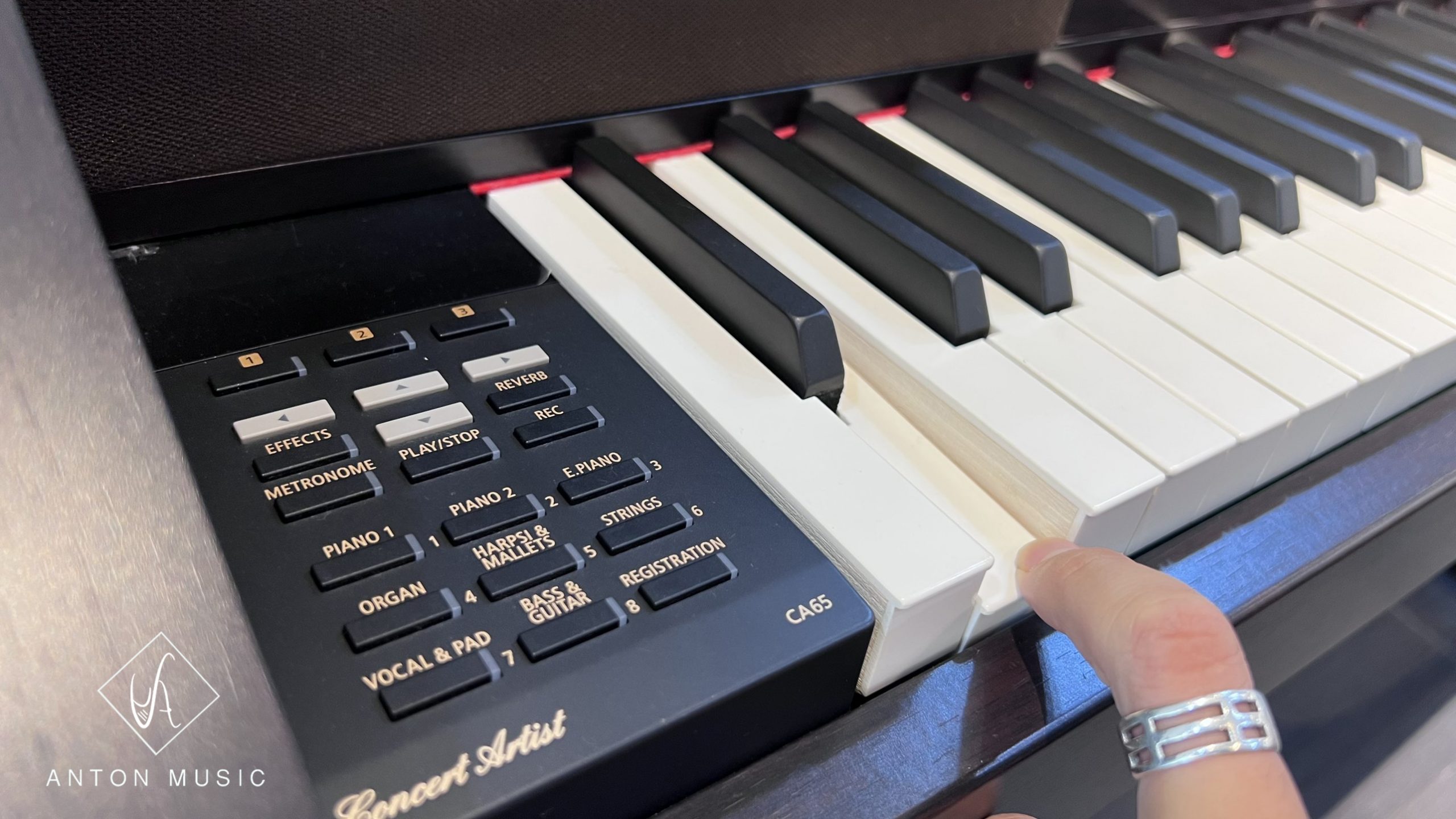 Cách Vệ Sinh Phím Đàn Piano