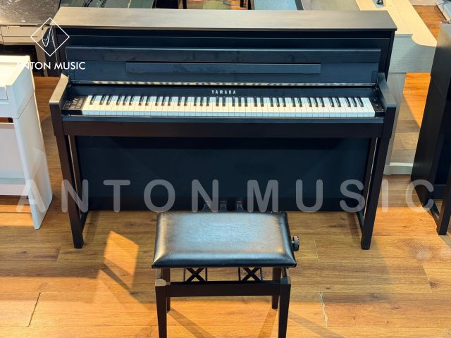 Đàn Piano Điện Yamaha CLP-585B Màu Đen Mun Clavinova Cao Cấp (500 Series)