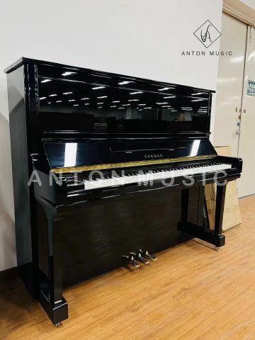 Đàn Piano Cơ Yamaha U300 PE Used Polished Ebony (Đen Bóng)