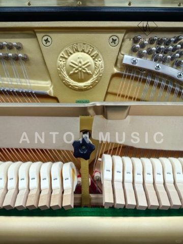 Đàn Piano Cơ Yamaha U300 PE Used Polished Ebony (Đen Bóng)