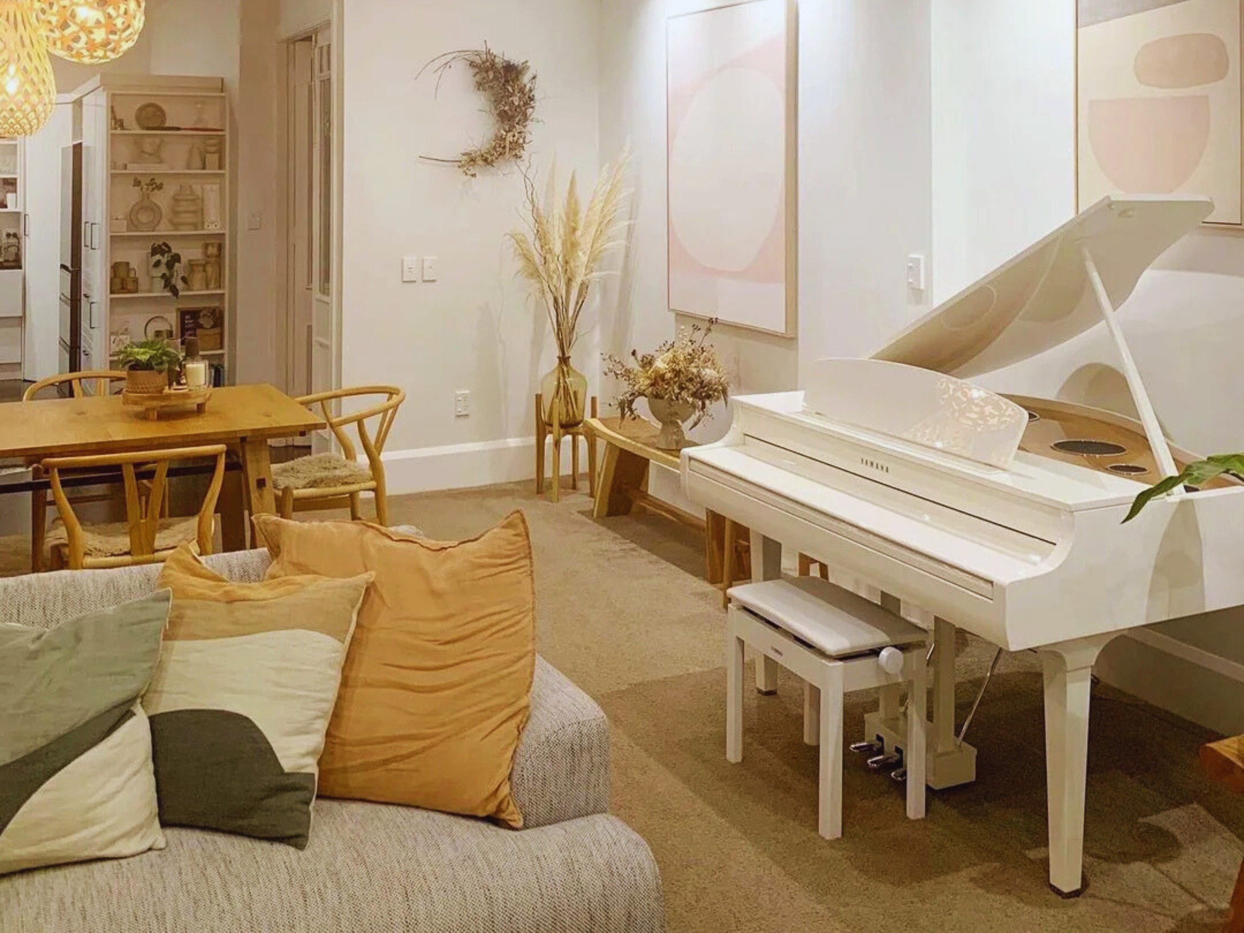Đàn Piano Điện Dáng Grand Yamaha CLP-795GP-PW Màu Trắng Bóng Cao Cấp (700 Series)