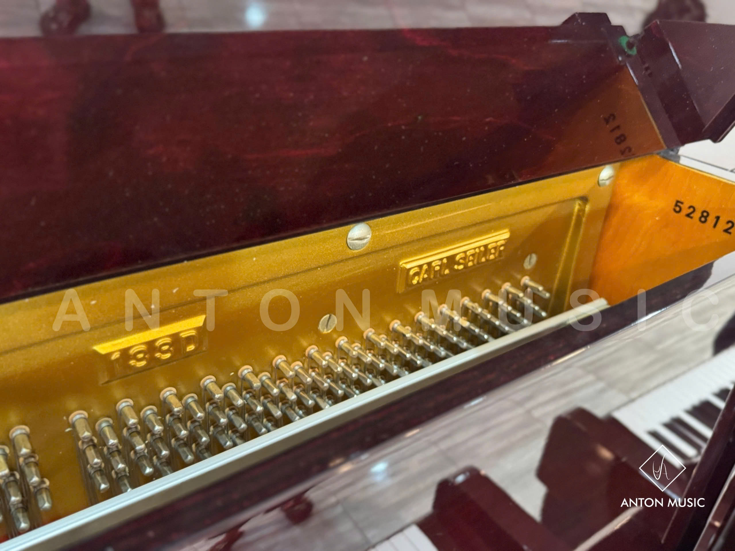 Đàn Piano Carl Seiler 133D Chân Cong Cổ Điển Kiểu Pháp
