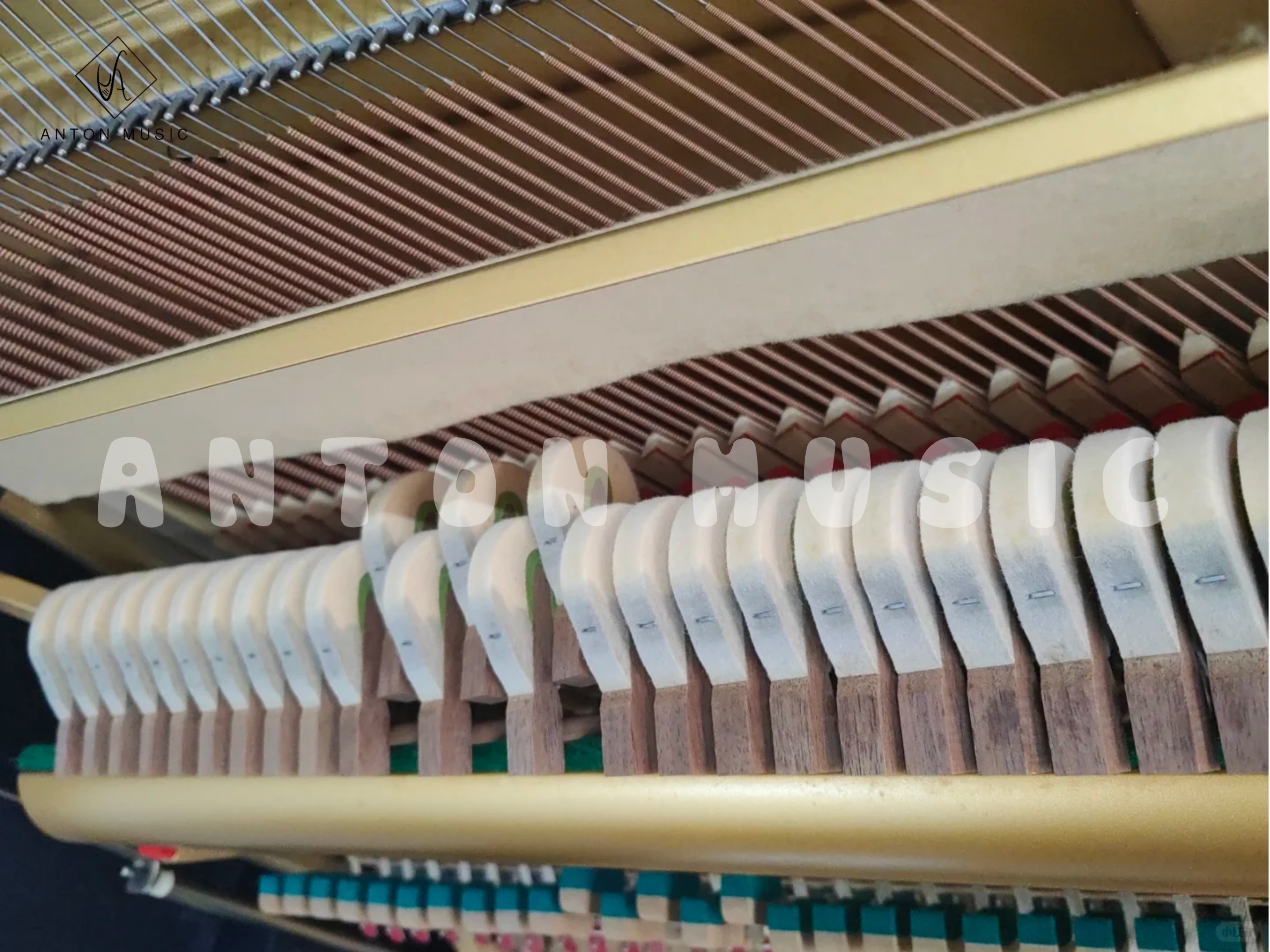 Đàn Piano Cơ Yamaha YUX Upright
