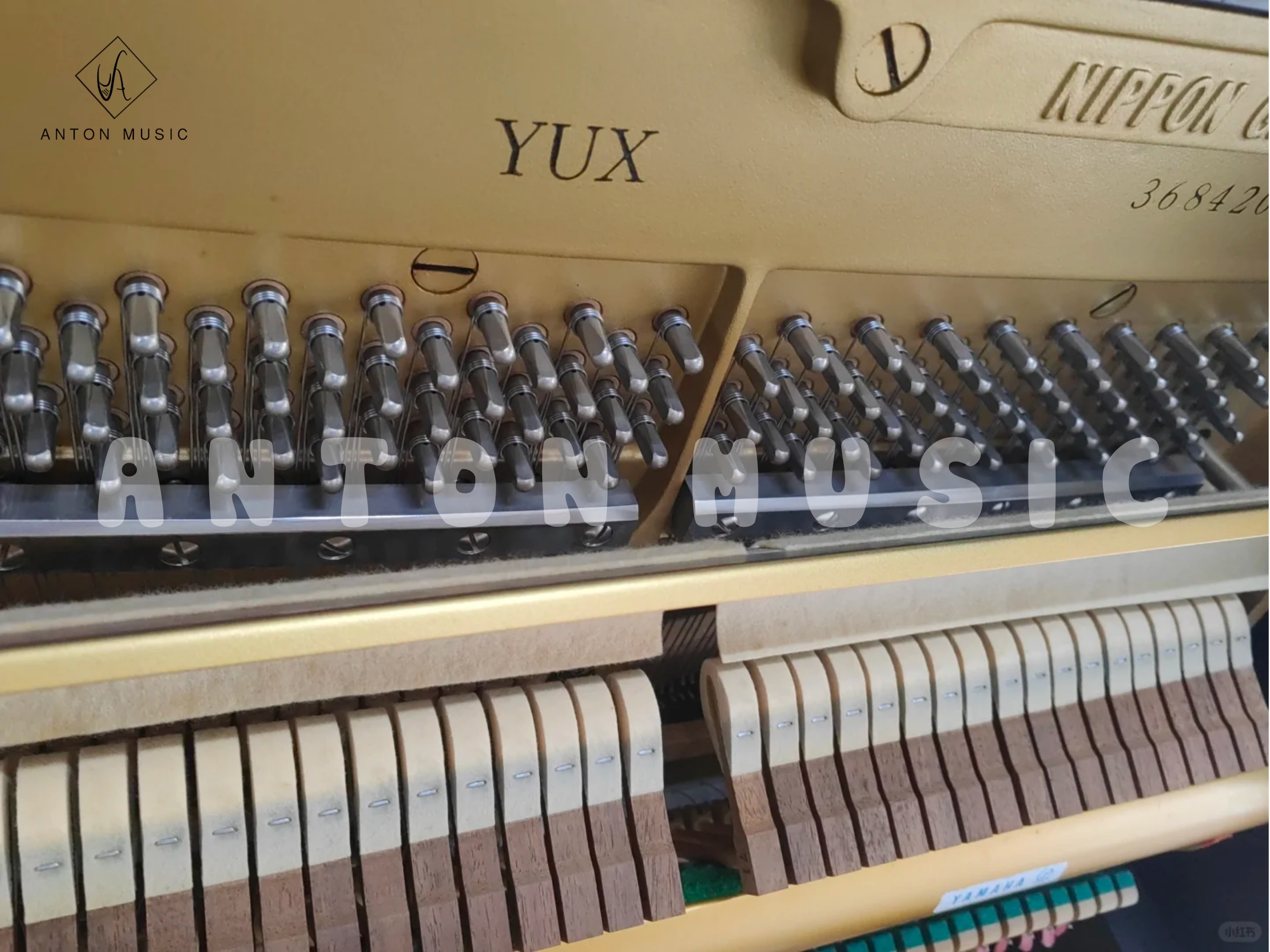 Đàn Piano Cơ Yamaha YUX Upright