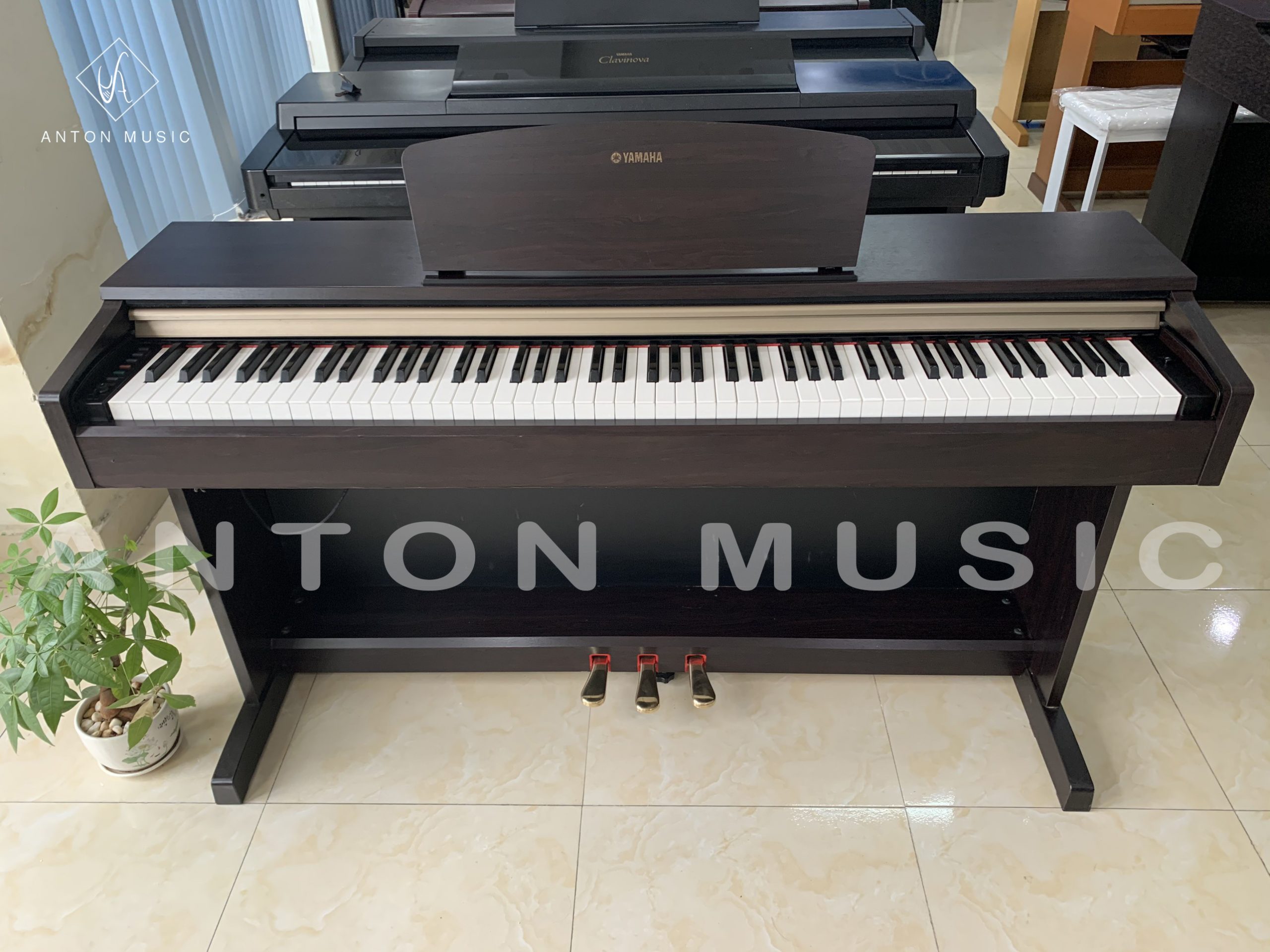 Đàn Piano Yamaha ARIUS YDP 151