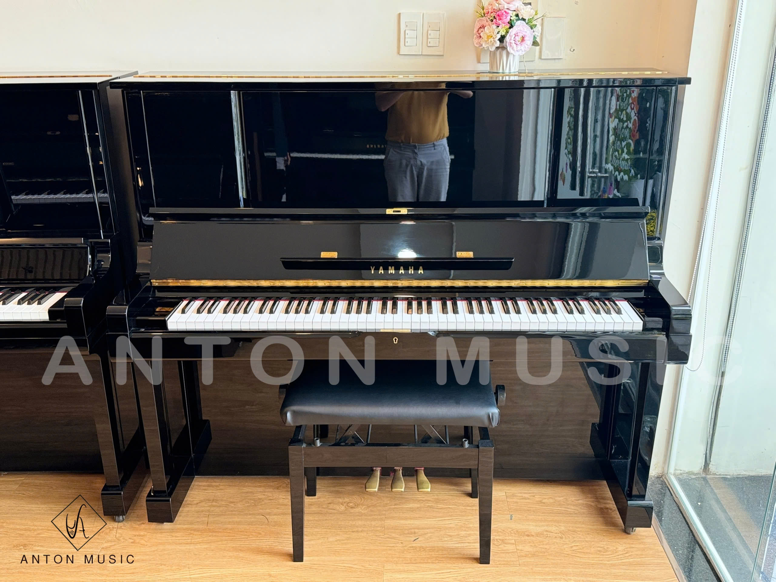 Đàn Piano Cơ Yamaha YUX Upright