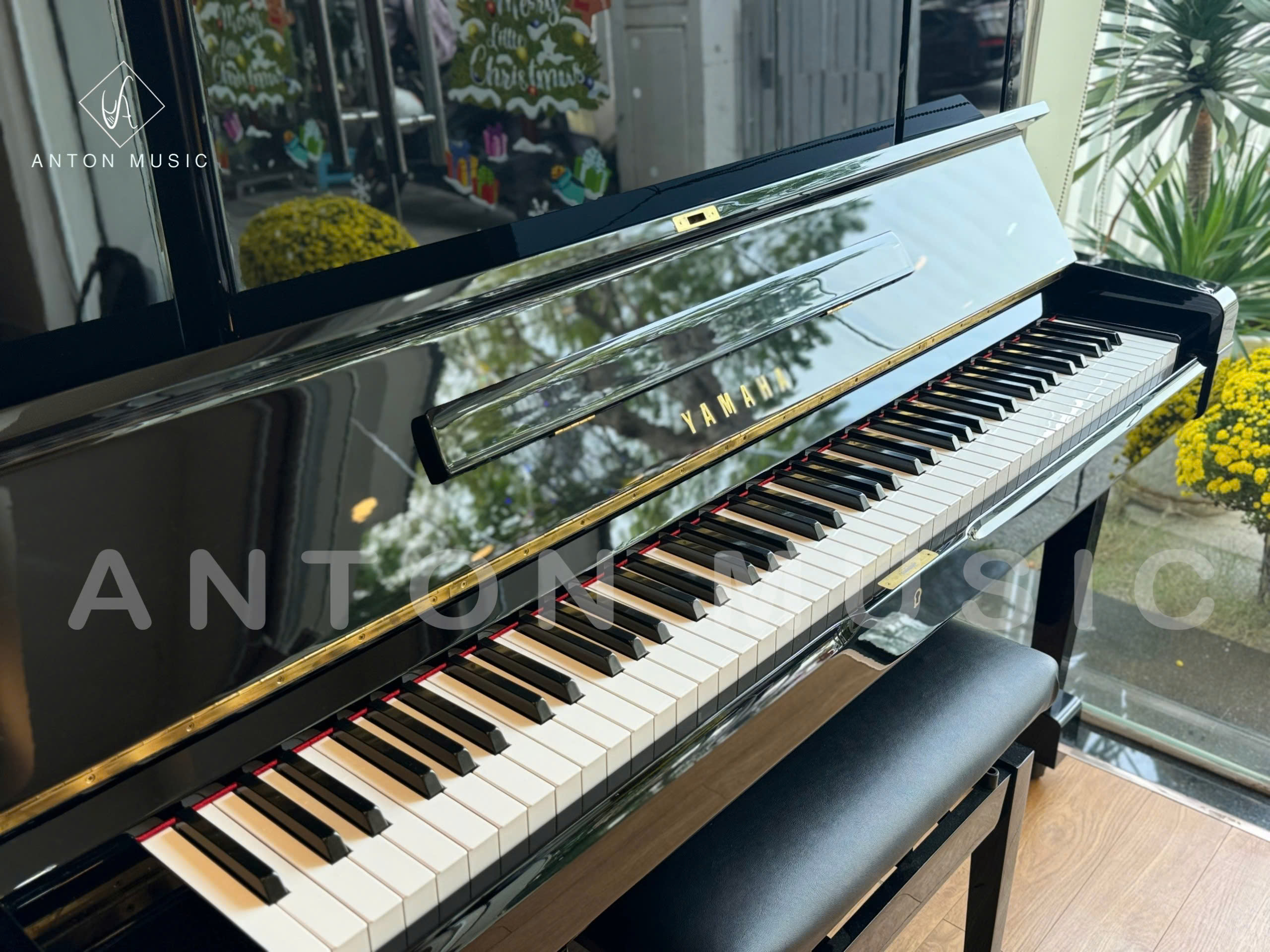 Đàn Piano Cơ Yamaha YUX Upright