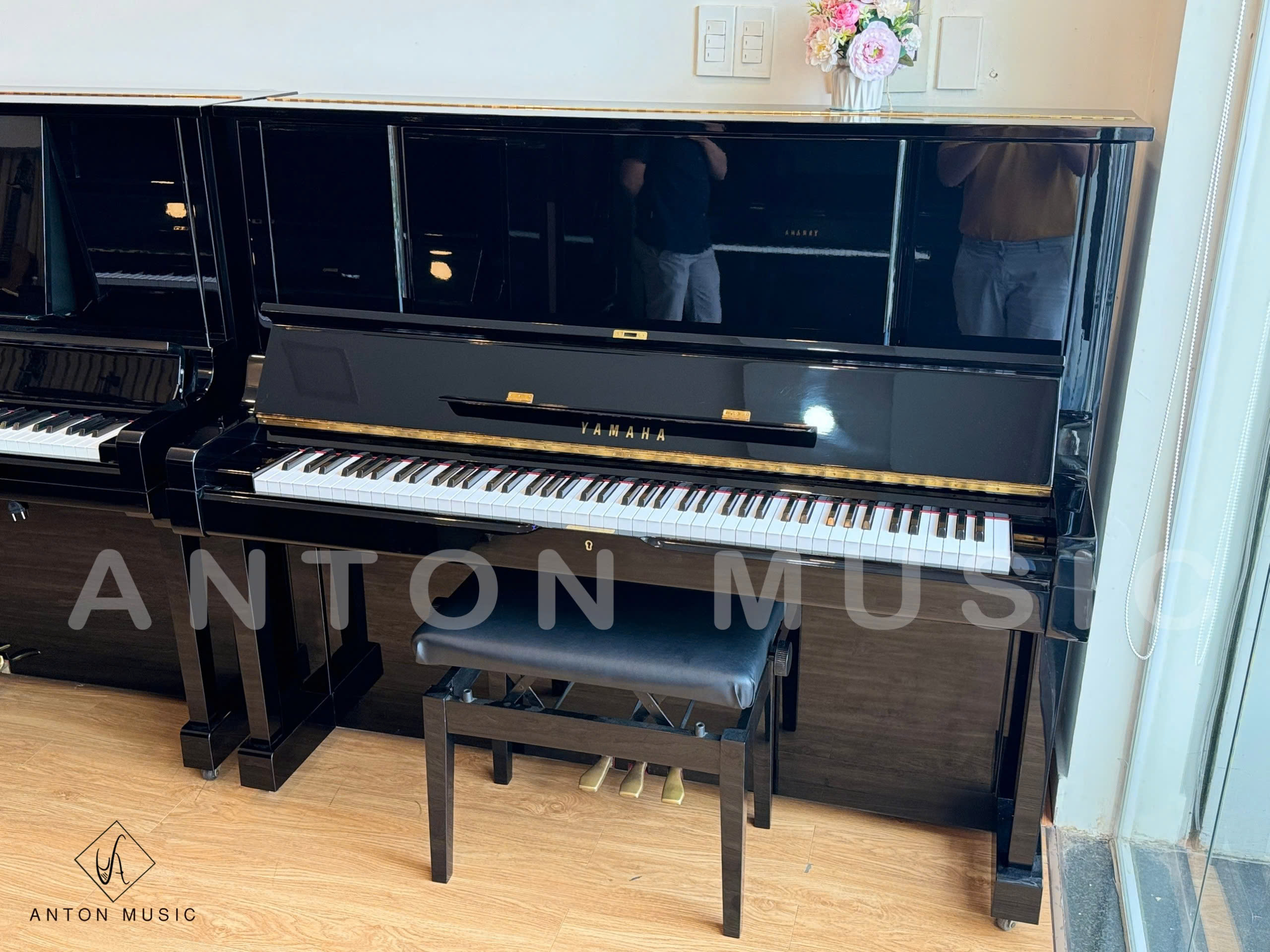 Đàn Piano Cơ Yamaha YUX Upright
