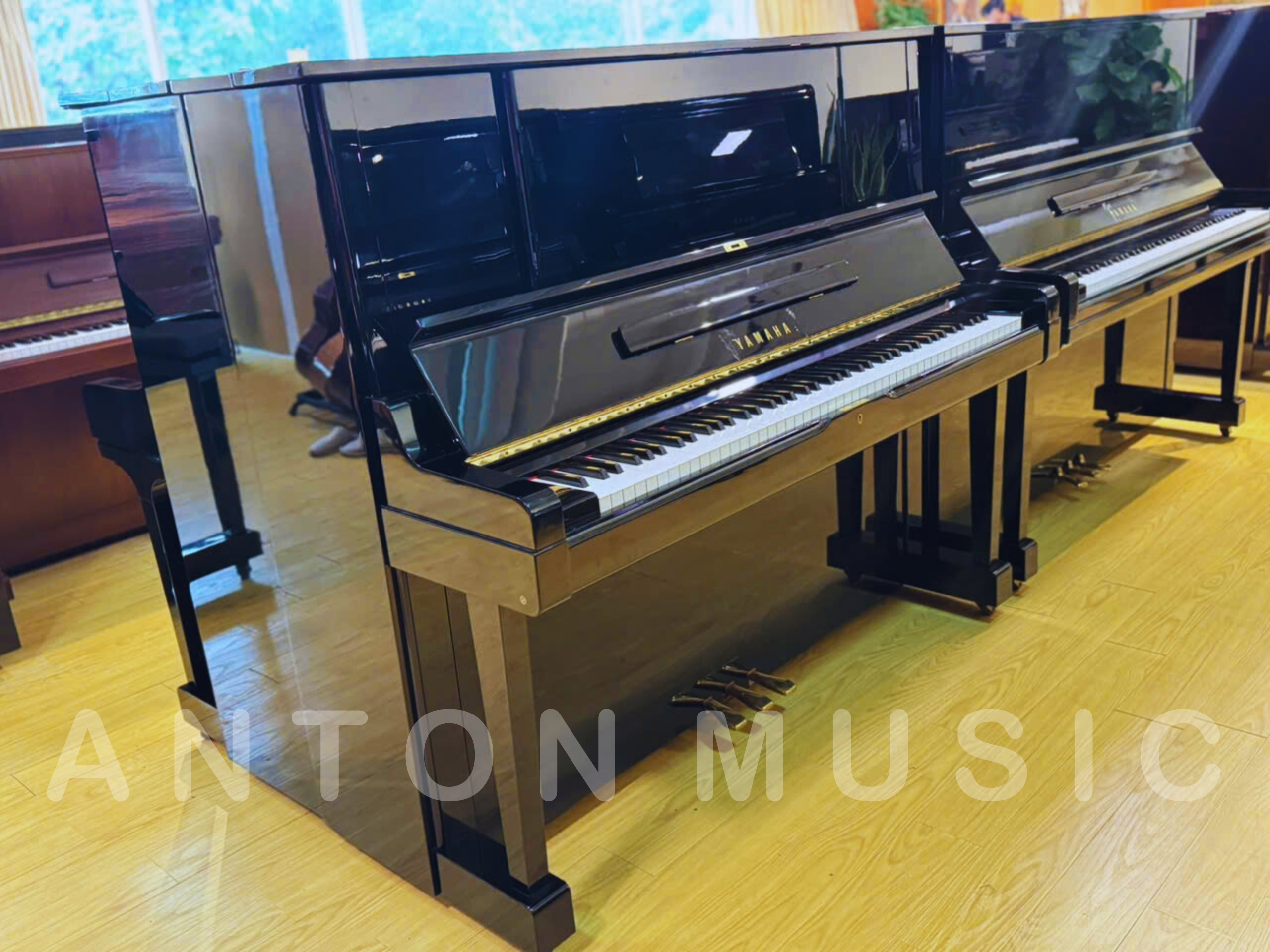 Đàn Piano Yamaha YUX Kết Cấu Vững Chắc, Độ Ổn Định Cực Cao Với Khung Lưng Chữ X