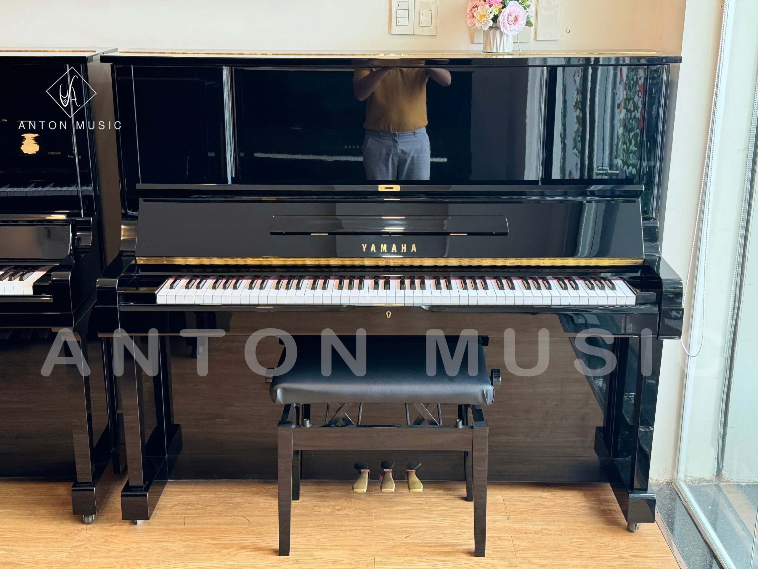 Đàn Piano Yamaha YUX Kết Cấu Vững Chắc, Độ Ổn Định Cực Cao Với Khung Lưng Chữ X