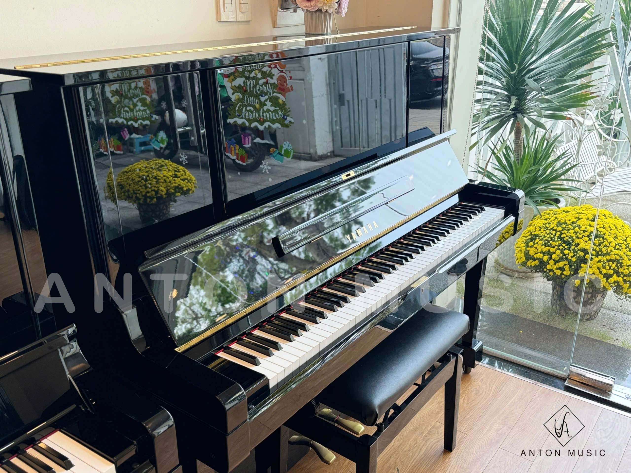 Đàn Piano Cơ Yamaha YUX Upright