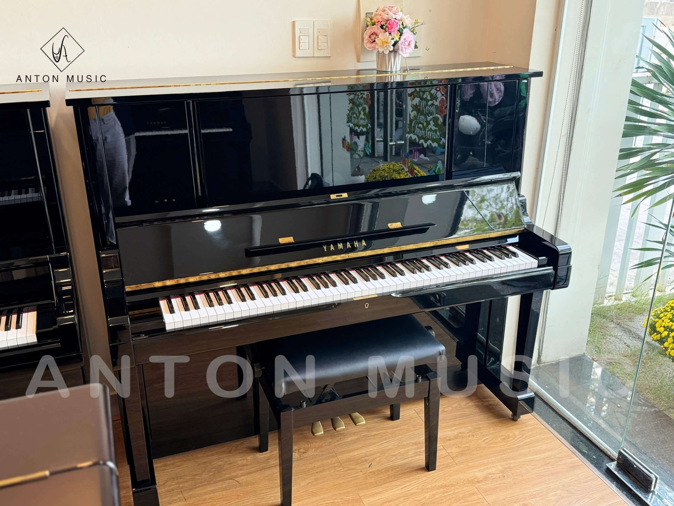 Đàn Piano Cơ Yamaha YUX Upright