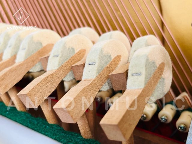 Đàn Piano Cơ Nhật Bản Kawai BL12 Cho Người Mới Học Giá Tốt