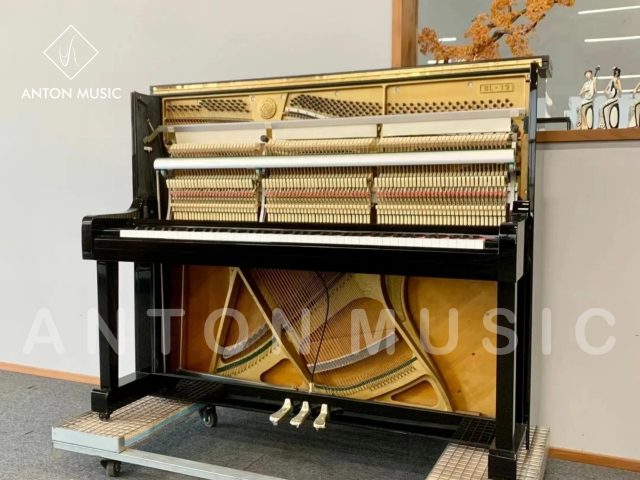 Đàn Piano Cơ Nhật Bản Kawai BL12 Cho Người Mới Học Giá Tốt